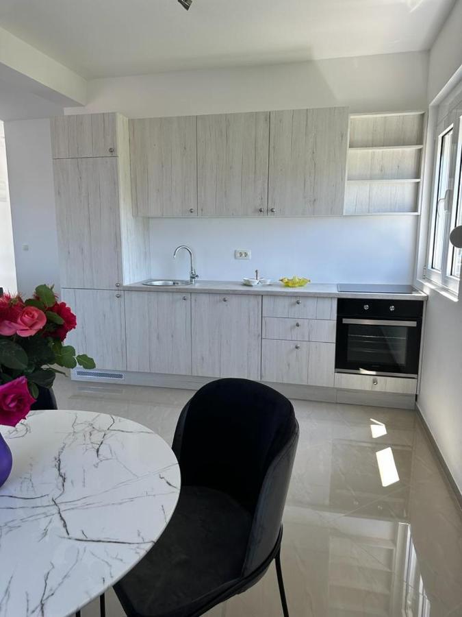 Villa Holiday Apartments Бар Экстерьер фото