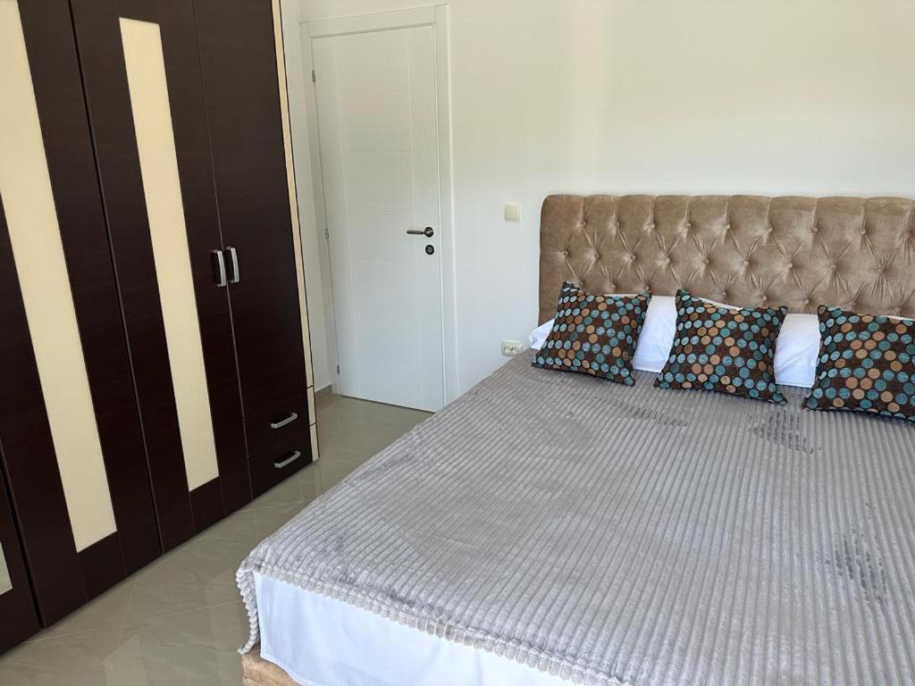 Villa Holiday Apartments Бар Экстерьер фото