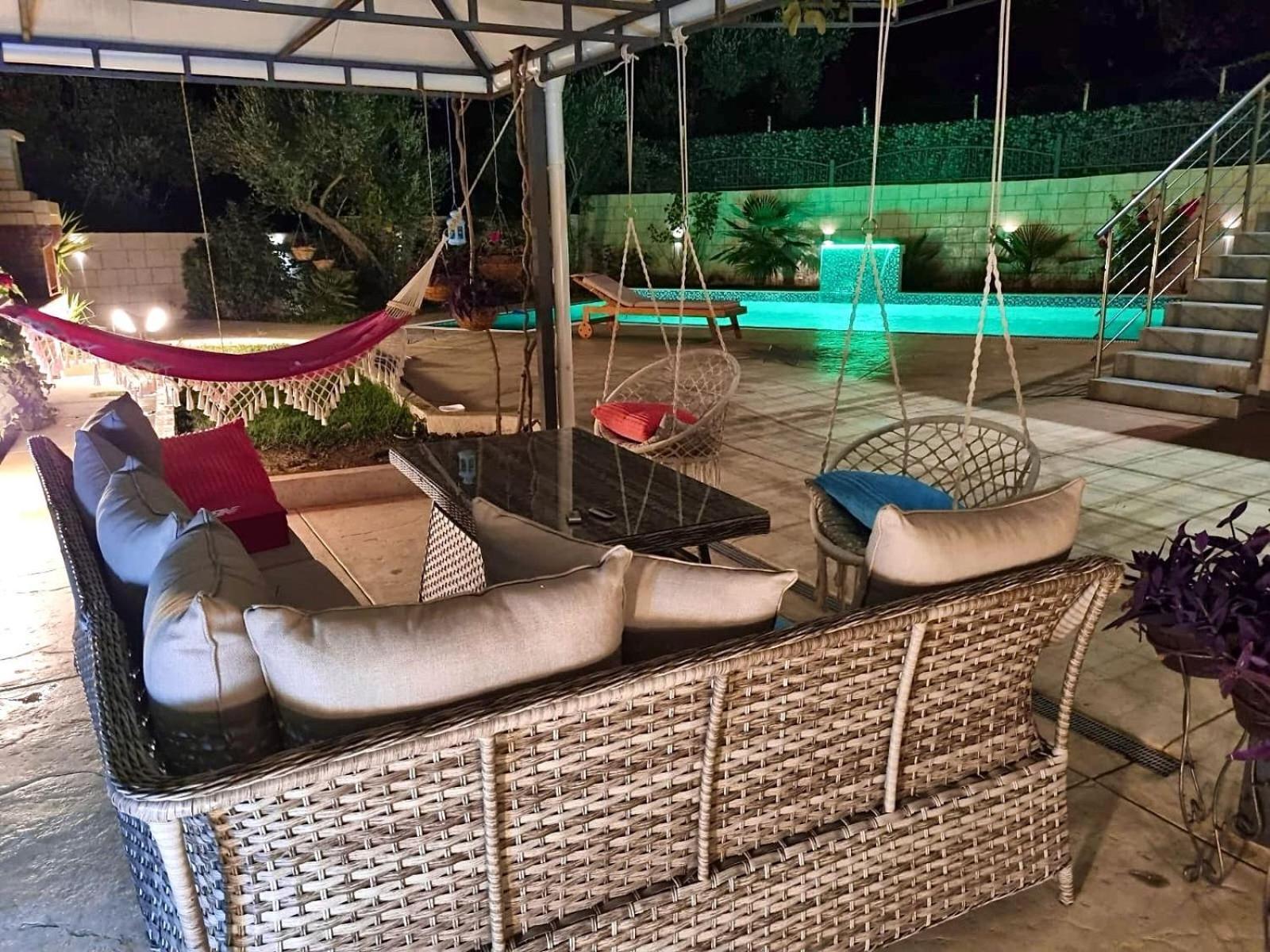 Villa Holiday Apartments Бар Экстерьер фото