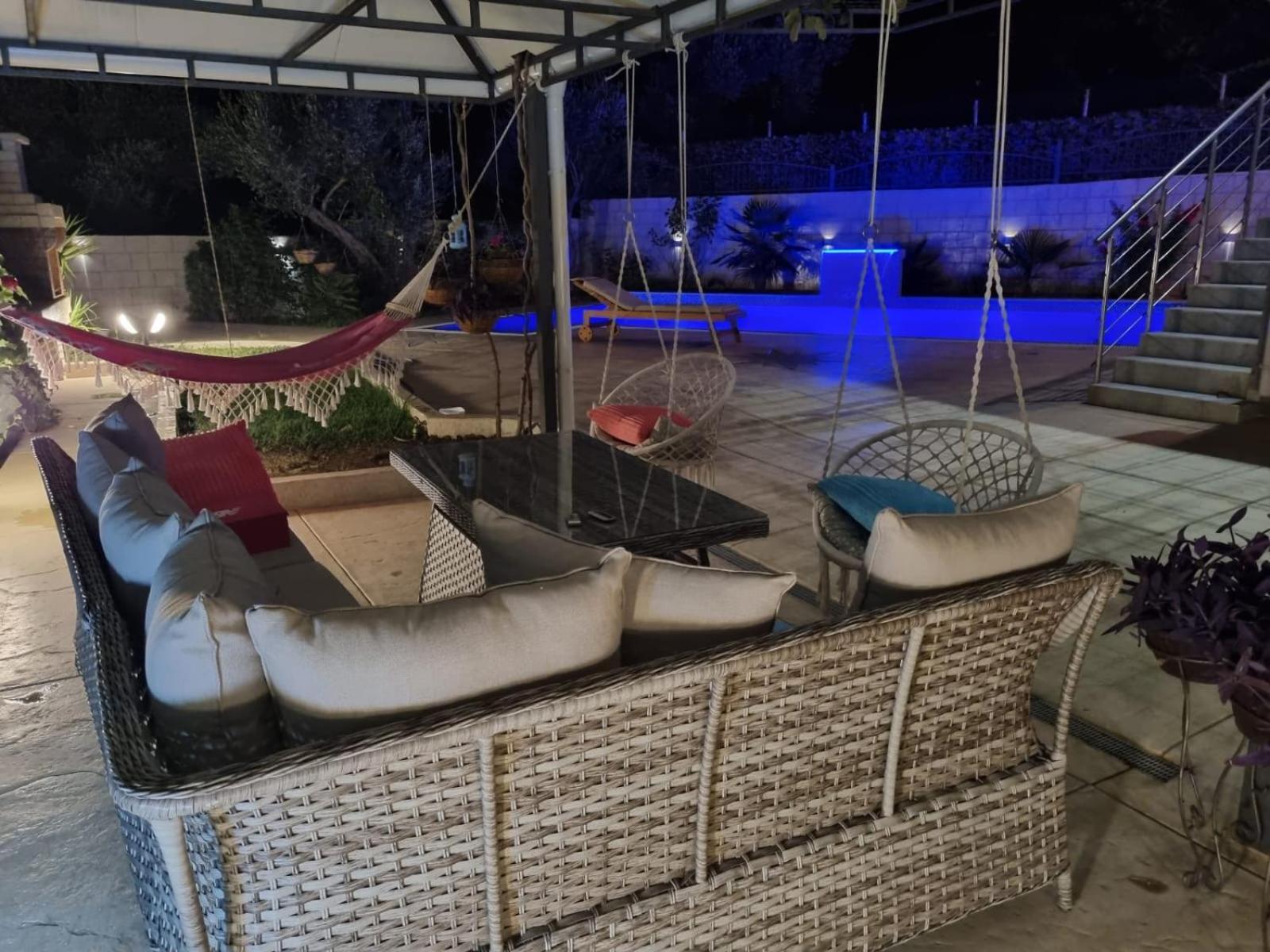 Villa Holiday Apartments Бар Экстерьер фото